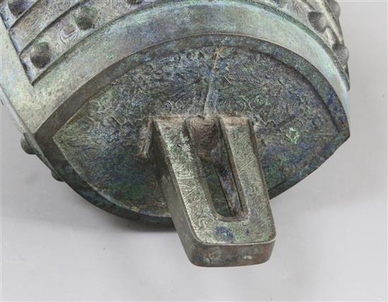 A Chinese archaic bronze bell, Niu Zhong, Eastern Zhou dynasty/Spring & Autumn period, 8th-5th century B.C., 29cm high